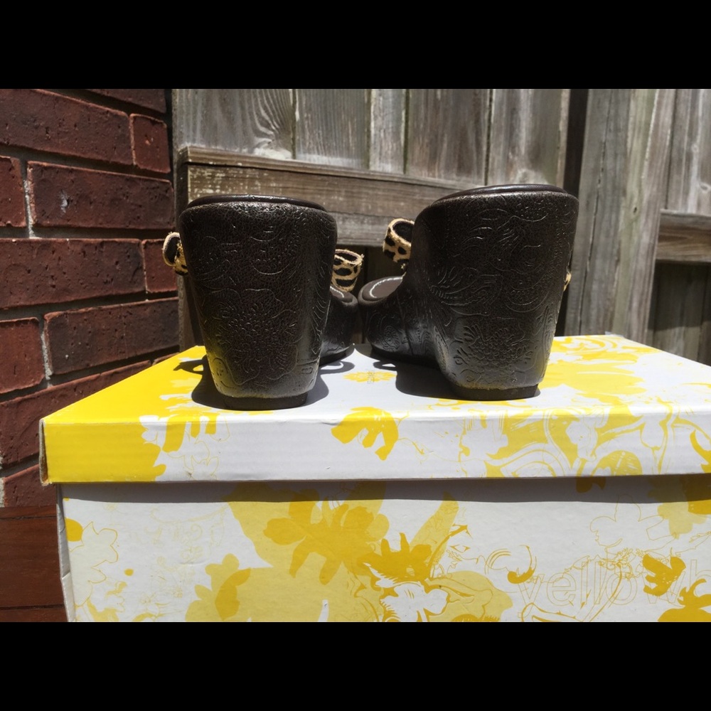 SHOES - Picture 7 of 7